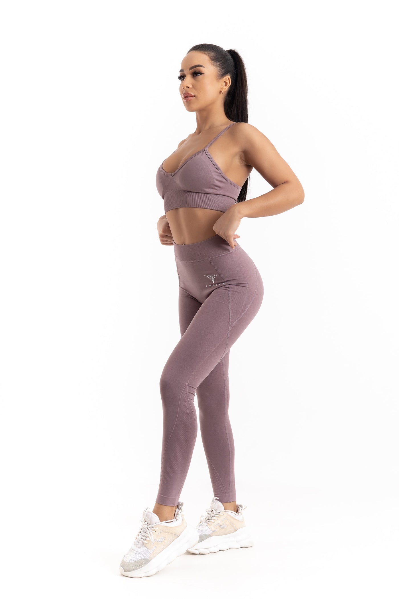 Sensual Seamless Sports Bra (Cappuccino)